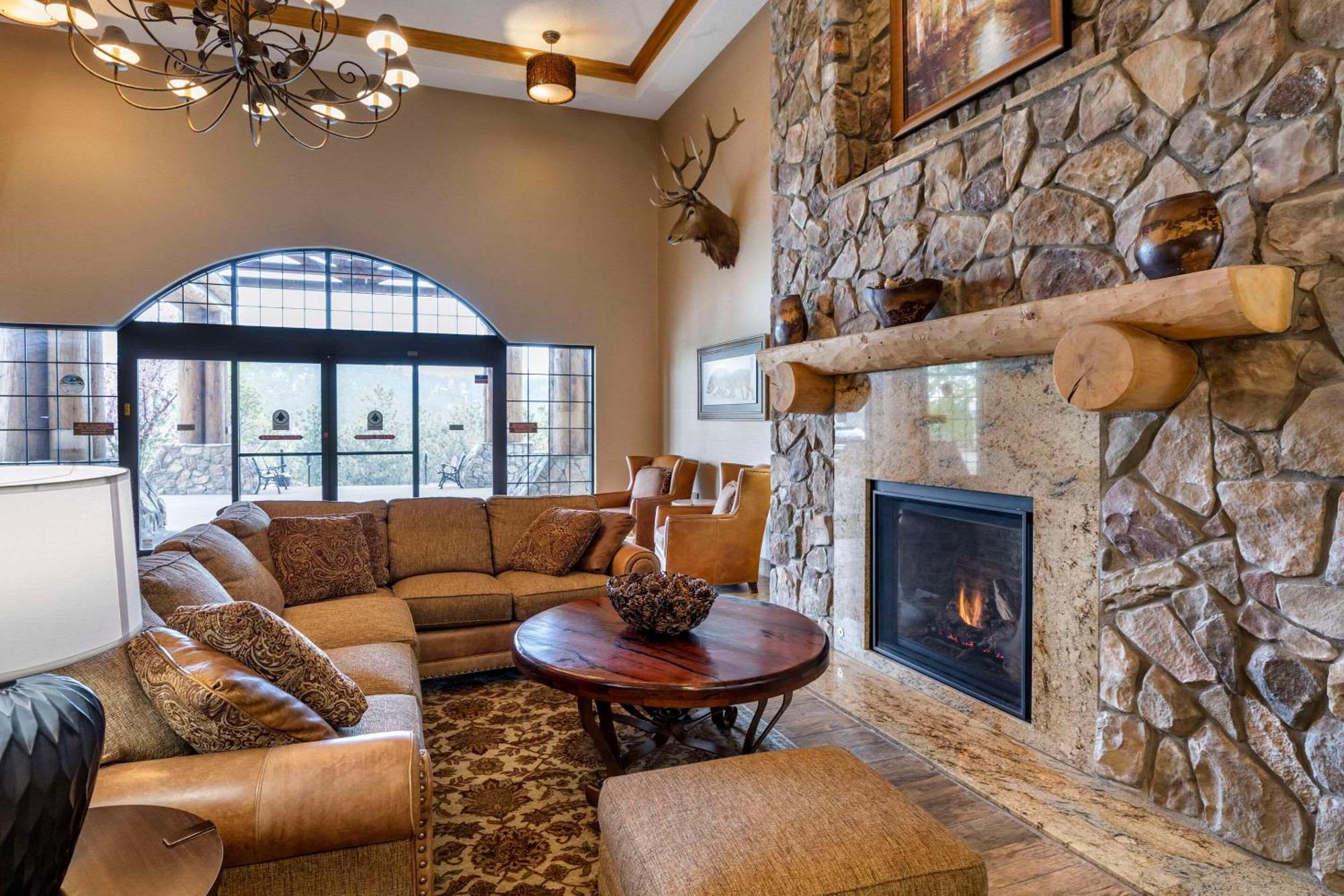 Comfort Suites Golden West On Evergreen Parkway Eksteriør billede
